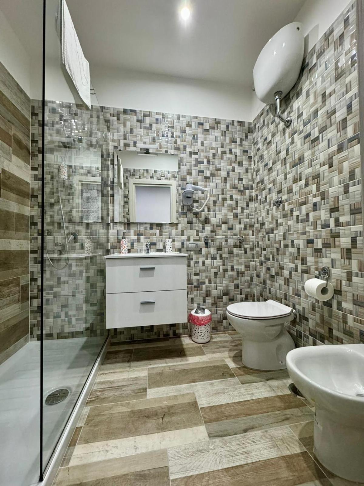 Punto House Ferrovia * Naples